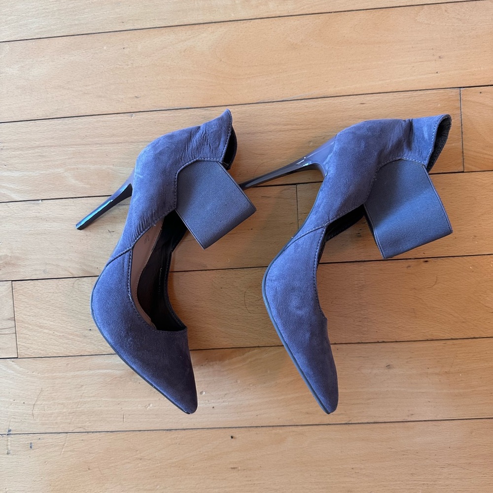 Grey heel